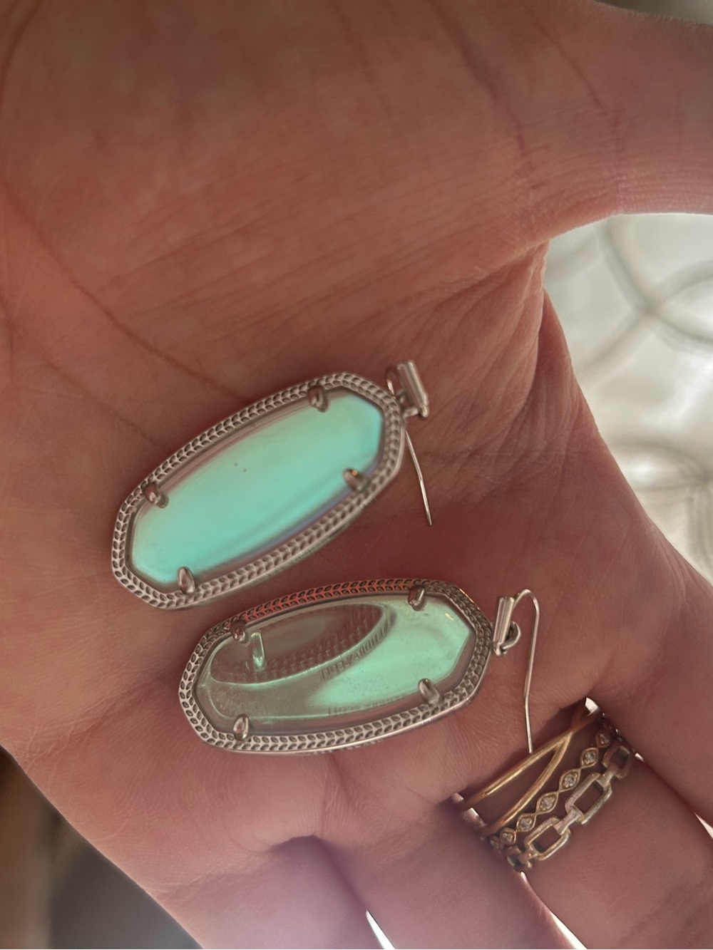 Kendra Scott Elle Earrings in Dichroic Glass - Picture 4 of 5